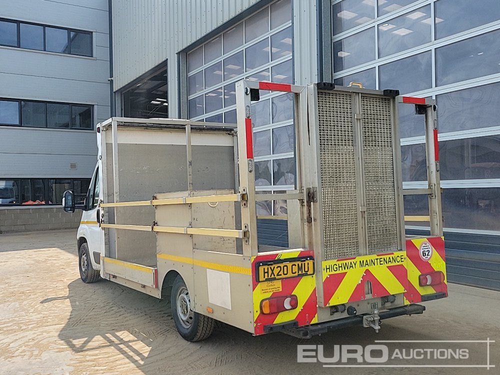 2020 Peugeot Boxer 335 - Малотоннажный бортовой грузовик: фото 3 2020 Peugeot Boxer 335 - Малотоннажный бортовой грузовик: фото 3