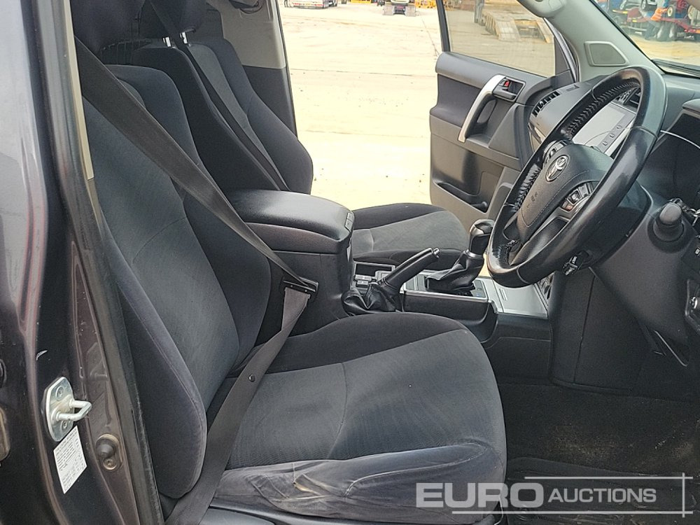 Внедорожник 2021 Toyota Land Cruiser: фото 30 Внедорожник 2021 Toyota Land Cruiser: фото 30