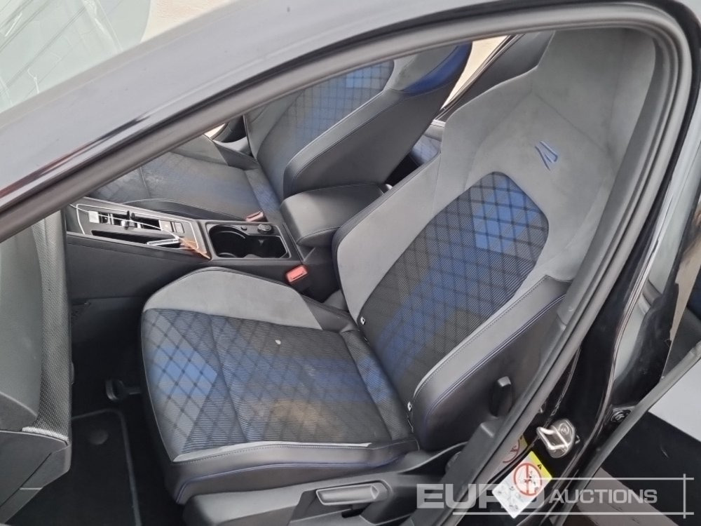 Легковой автомобиль 2021 Volkswagen Golf R: фото 28