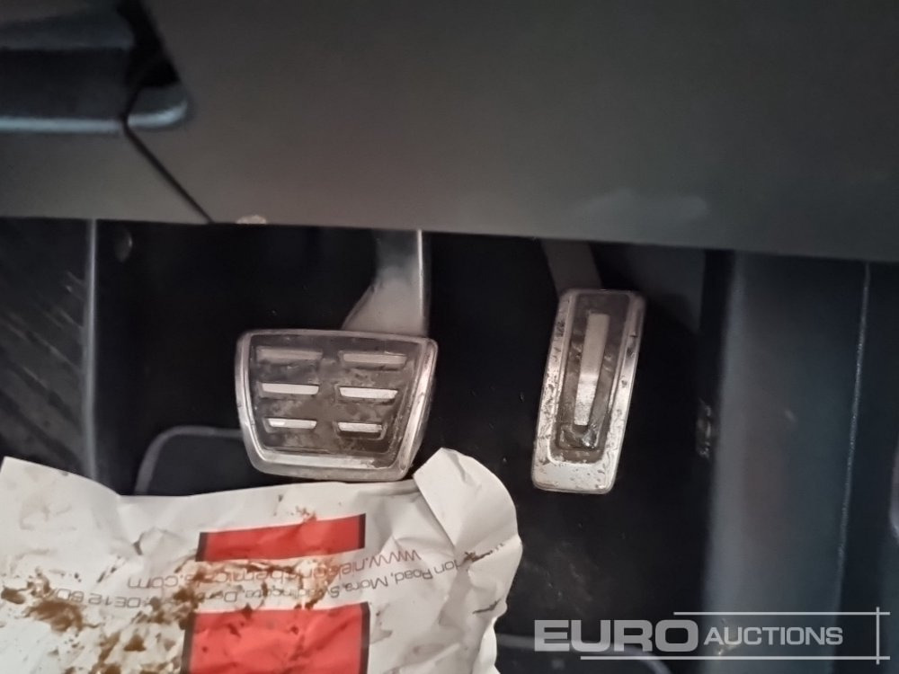 Легковой автомобиль 2021 Volkswagen Golf R: фото 31