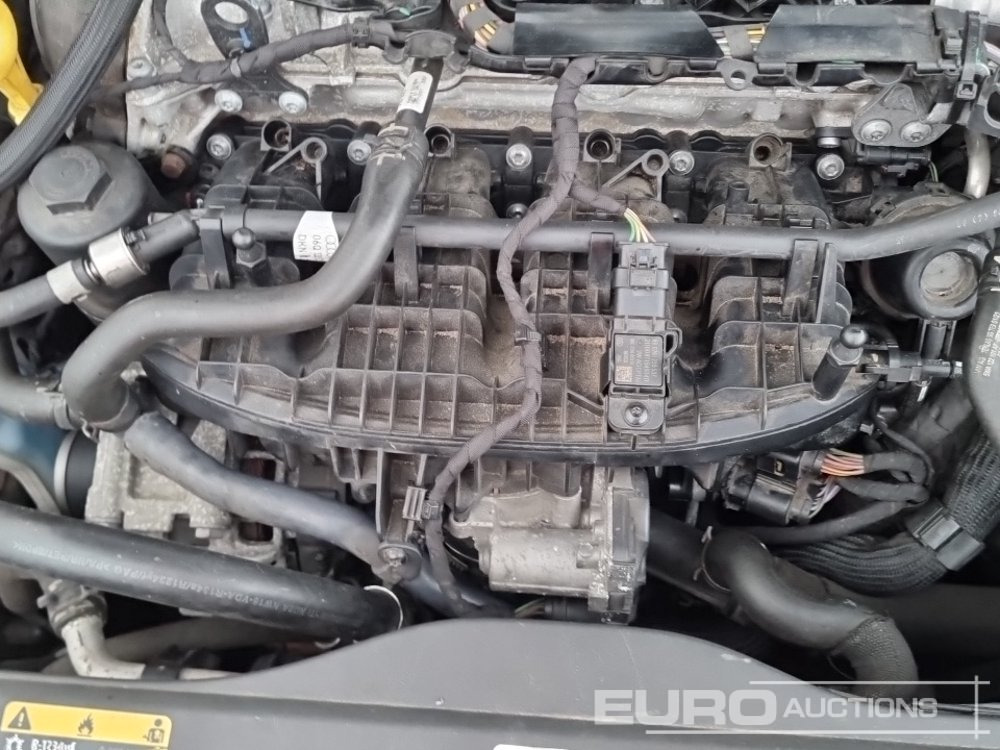 Легковой автомобиль 2021 Volkswagen Golf R: фото 18