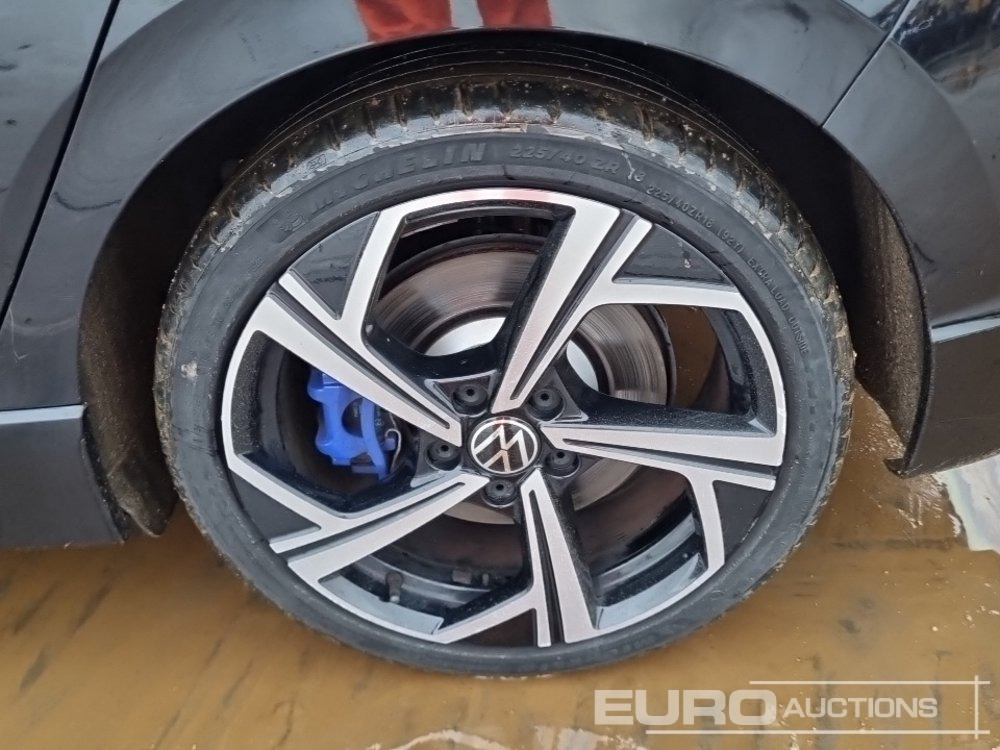 Легковой автомобиль 2021 Volkswagen Golf R: фото 9