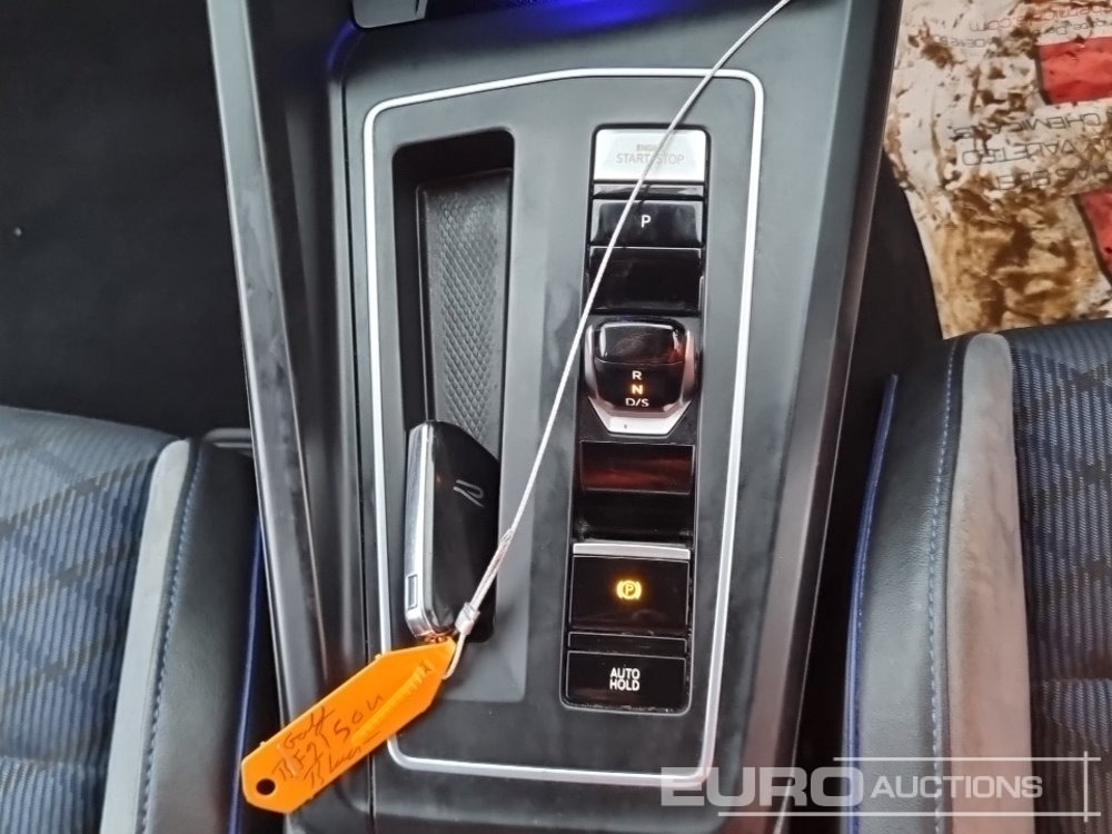 Легковой автомобиль 2021 Volkswagen Golf R: фото 34