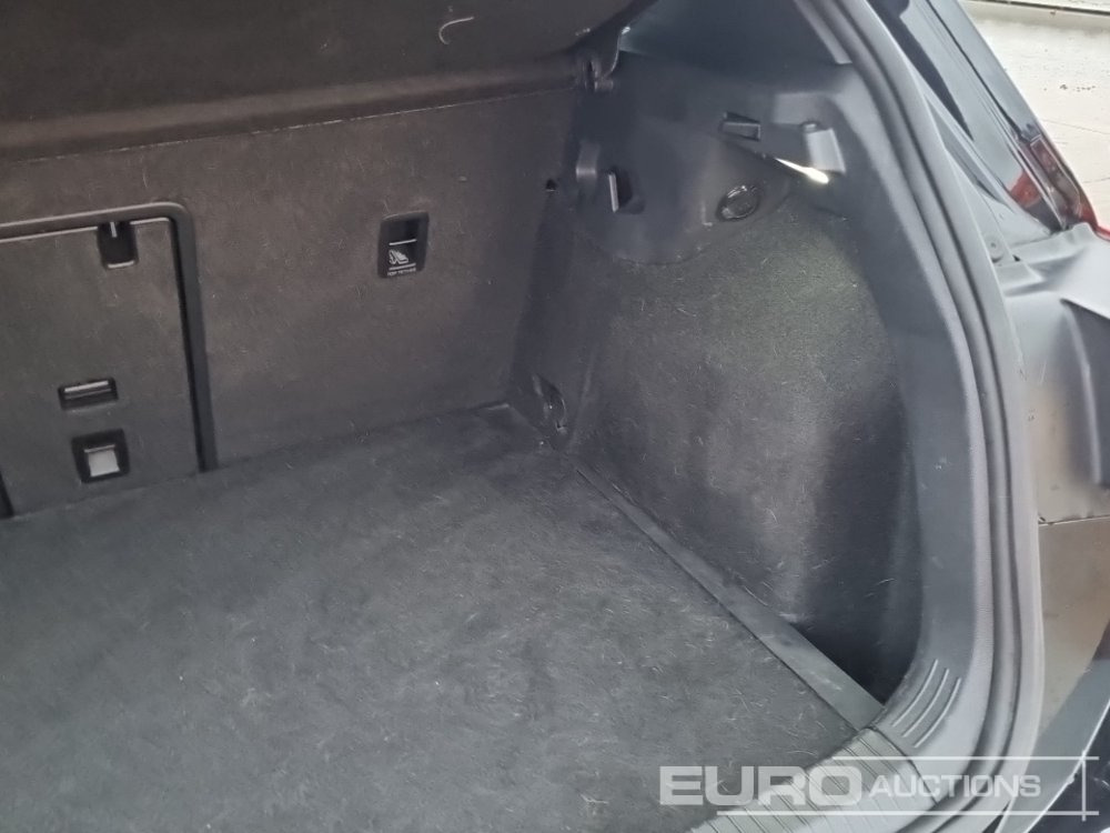 Легковой автомобиль 2021 Volkswagen Golf R: фото 20