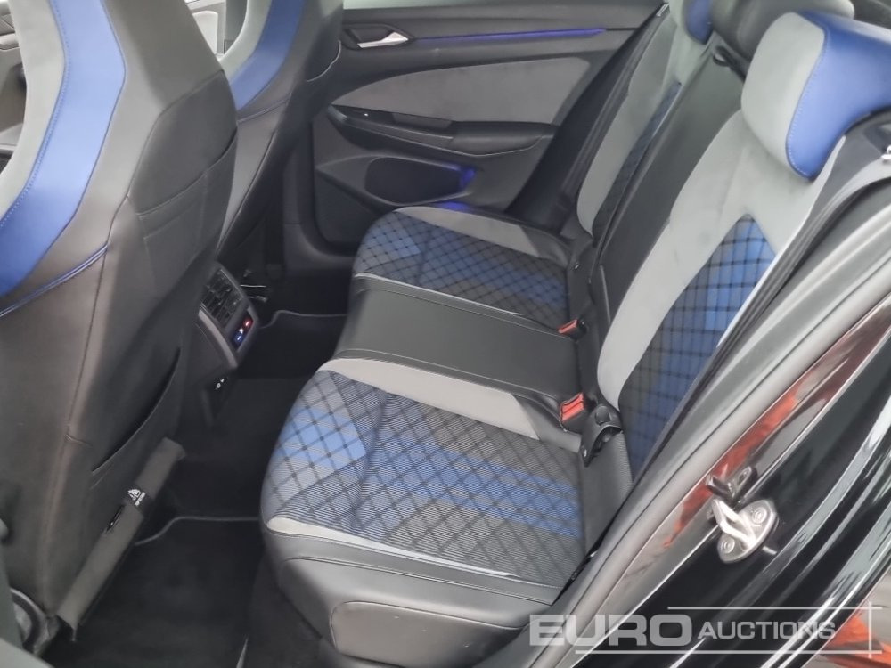 Легковой автомобиль 2021 Volkswagen Golf R: фото 24