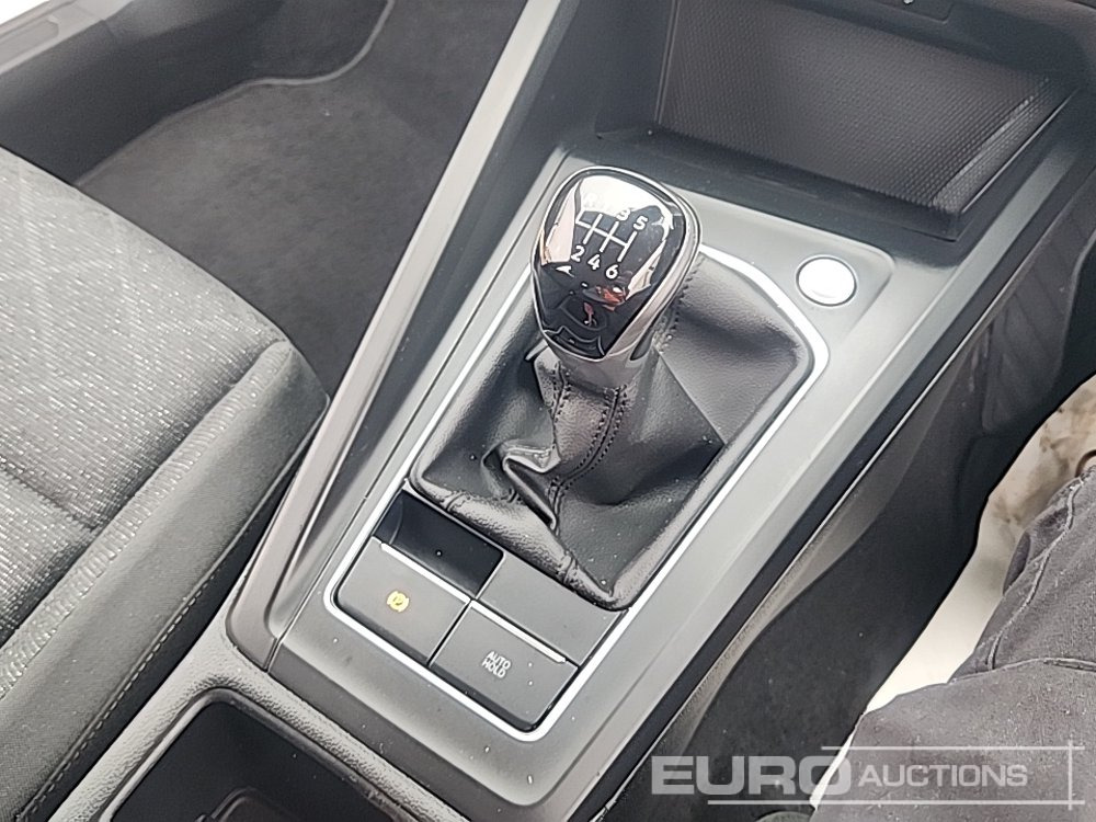 Легковой автомобиль 2021 Volkswagen Golf: фото 30