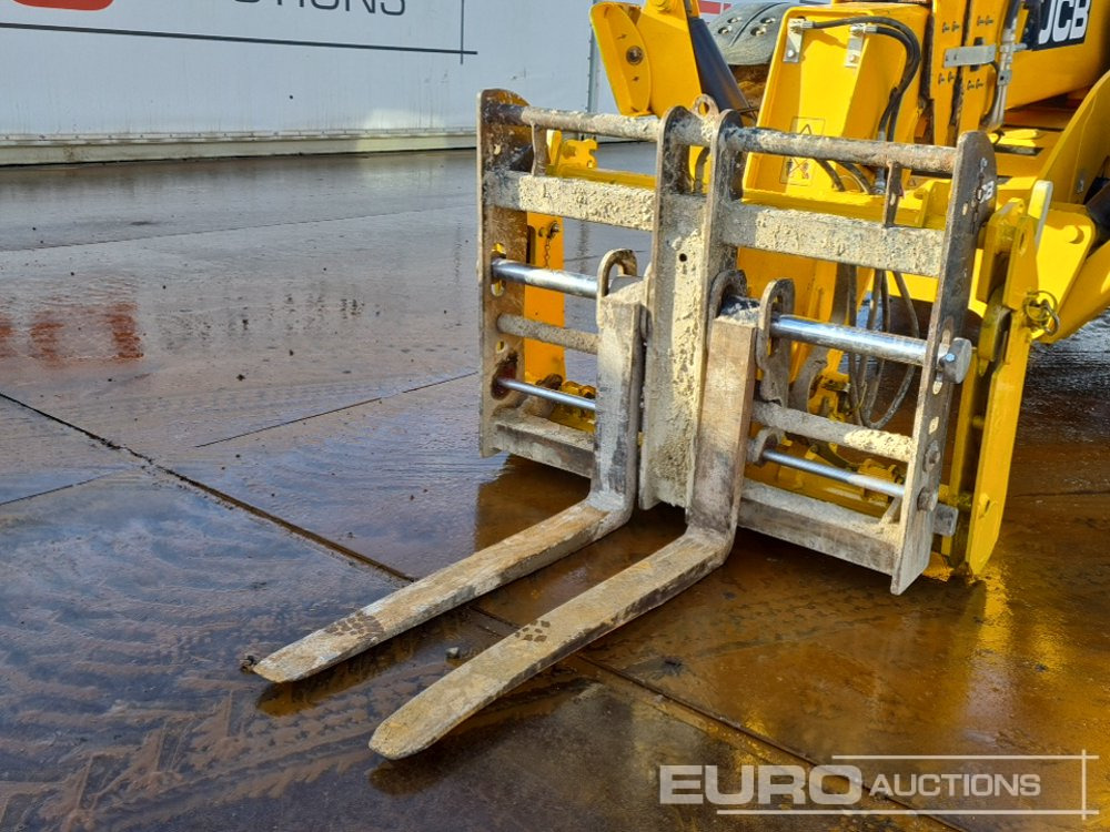 Телескопический погрузчик 2022 JCB 540-140 Hi Viz: фото 17 Телескопический погрузчик 2022 JCB 540-140 Hi Viz: фото 17