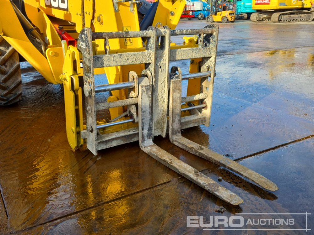 Телескопический погрузчик 2022 JCB 540-140 Hi Viz: фото 23 Телескопический погрузчик 2022 JCB 540-140 Hi Viz: фото 23