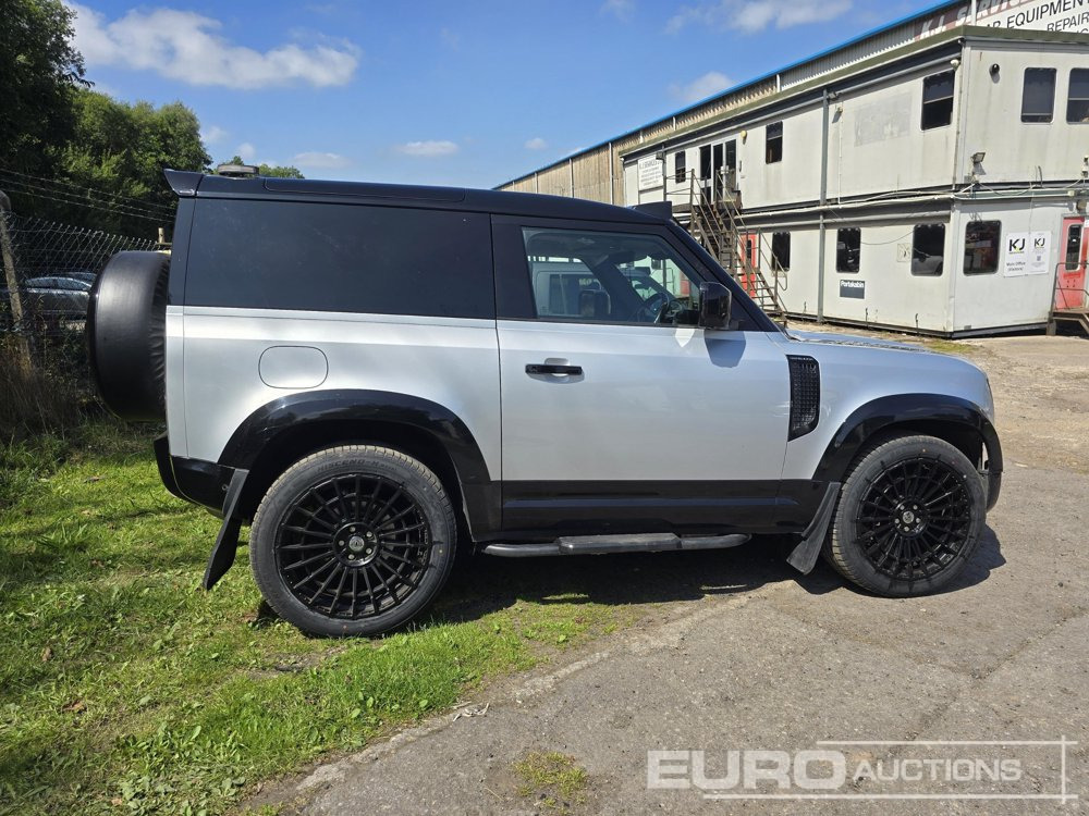 2023 Land Rover Defender 90 - Внедорожник: фото 5 2023 Land Rover Defender 90 - Внедорожник: фото 5