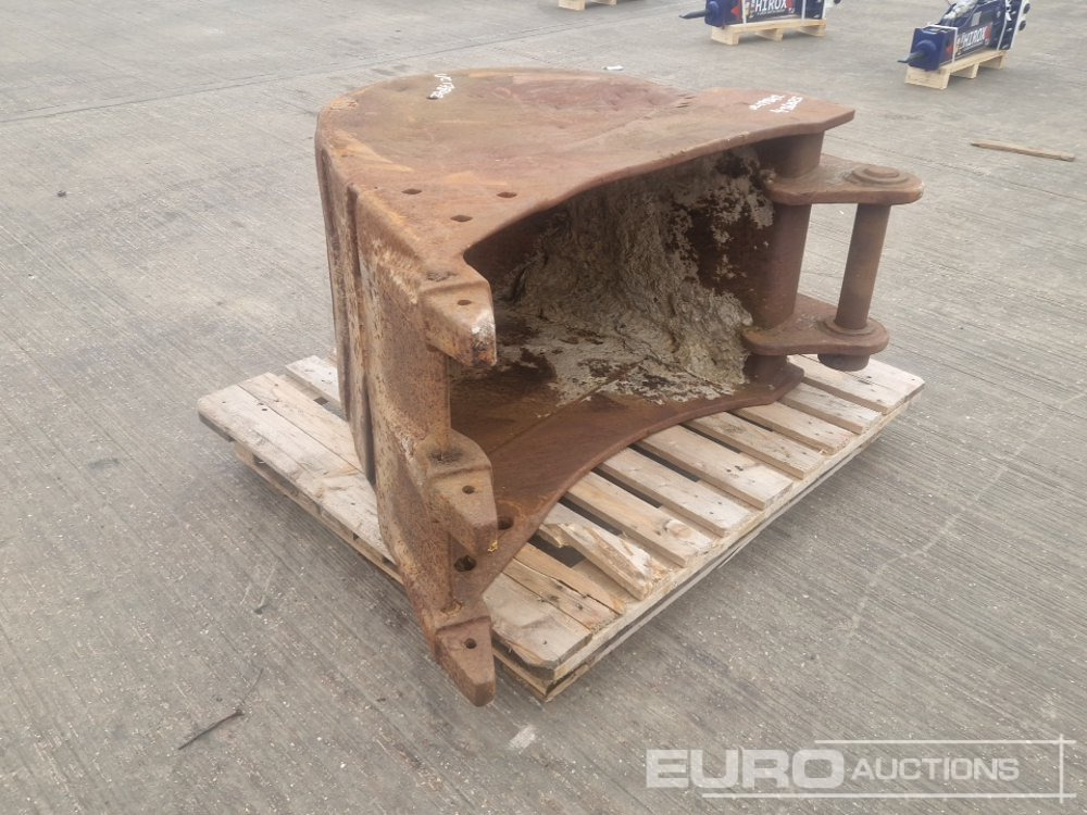 24" Digging Bucket 60mm Pin to suit 10-12 Ton Excavator - Ковш: фото 1 24" Digging Bucket 60mm Pin to suit 10-12 Ton Excavator - Ковш: фото 1