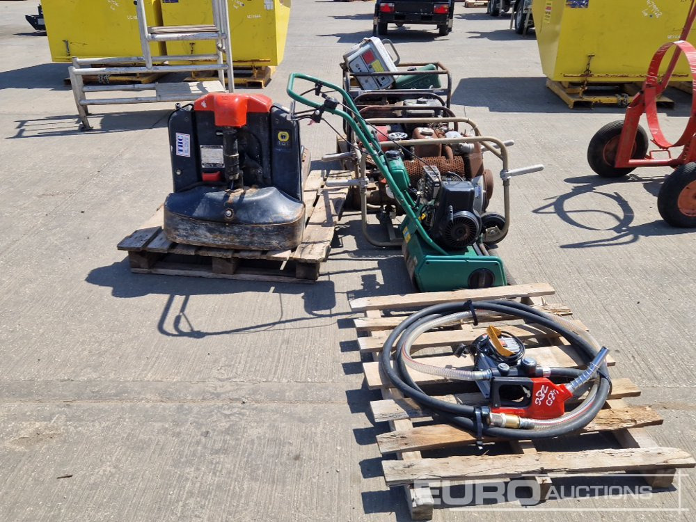 240Volt Fuel Pump & Nozzle, Qualcast Petrol Walk Behind Mower, Lister Petter Petrol Water Pump, Selection of Generators (Spares), Electric Pallet Truck (Spares) - Строительное оборудование: фото 4 240Volt Fuel Pump & Nozzle, Qualcast Petrol Walk Behind Mower, Lister Petter Petrol Water Pump, Selection of Generators (Spares), Electric Pallet Truck (Spares) - Строительное оборудование: фото 4