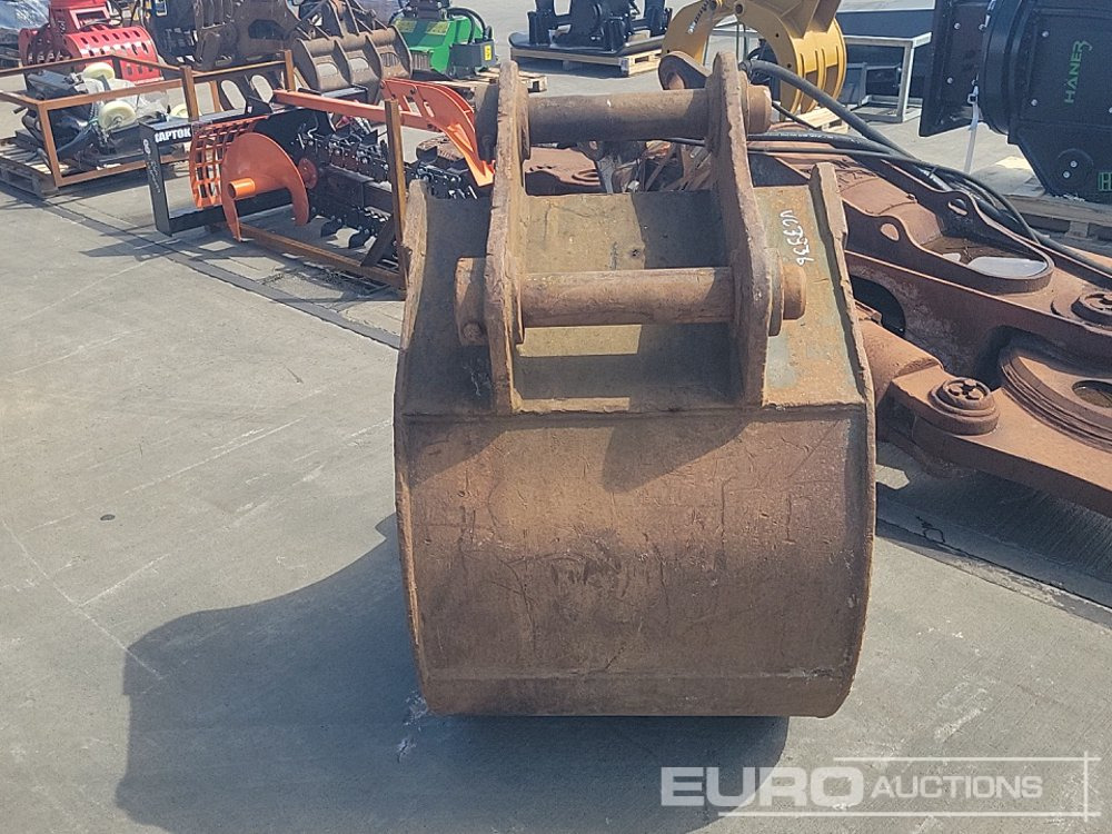 30" Digging Bucket 80mm Pin to suit 20 Ton Excavator - Ковш: фото 4 30" Digging Bucket 80mm Pin to suit 20 Ton Excavator - Ковш: фото 4