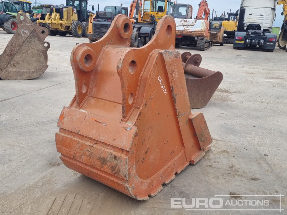30" Digging Bucket 80mm Pin to suit 20 Ton Excavator - Ковш: фото 5 30" Digging Bucket 80mm Pin to suit 20 Ton Excavator - Ковш: фото 5