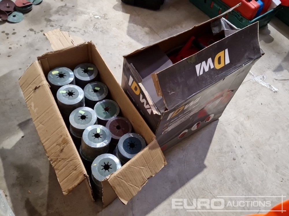35m Retractable Air Hose Reel, Box of Sanding Discs (2 of) - Оборудование для гаражей/ Мастерских: фото 2 35m Retractable Air Hose Reel, Box of Sanding Discs (2 of) - Оборудование для гаражей/ Мастерских: фото 2