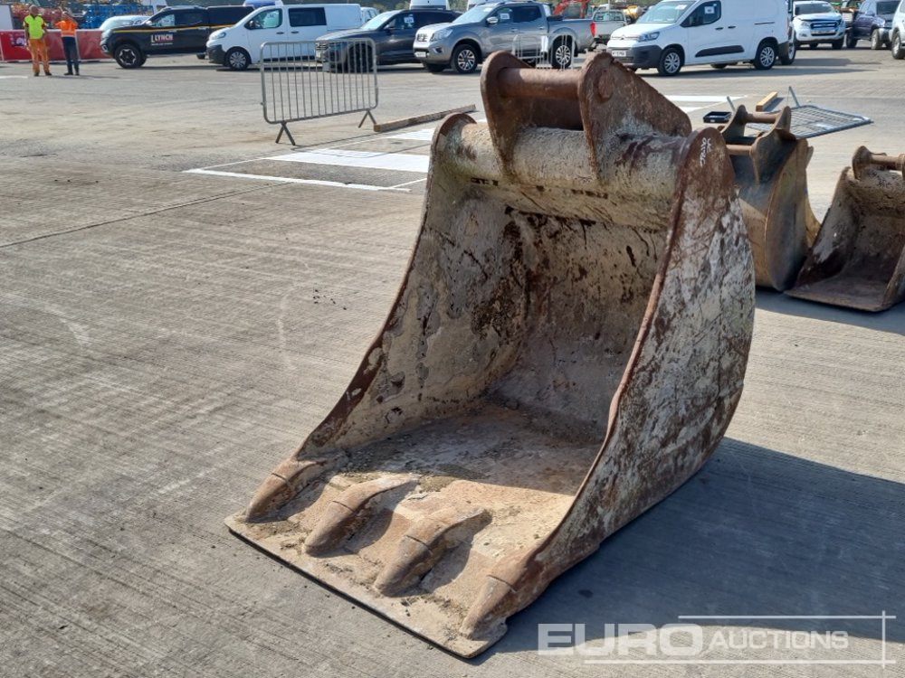 36" Digging Bucket 80mm Pin to suit 20 Ton Excavator - Ковш: фото 1 36" Digging Bucket 80mm Pin to suit 20 Ton Excavator - Ковш: фото 1