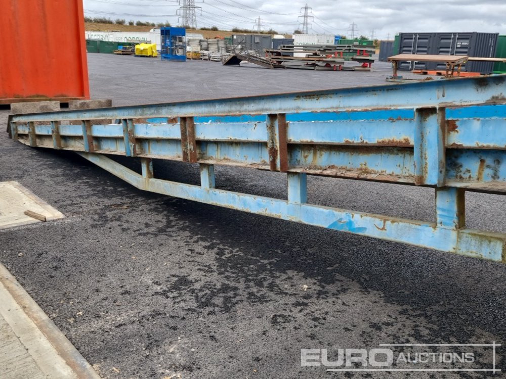 7' Loading Ramp - Погрузочная рампа: фото 2 7' Loading Ramp - Погрузочная рампа: фото 2