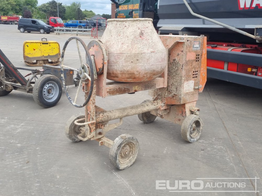 Altrad Diesel Cement Mixer, Yanmar Engine (Spares) - Бетономешалка: фото 1 Altrad Diesel Cement Mixer, Yanmar Engine (Spares) - Бетономешалка: фото 1