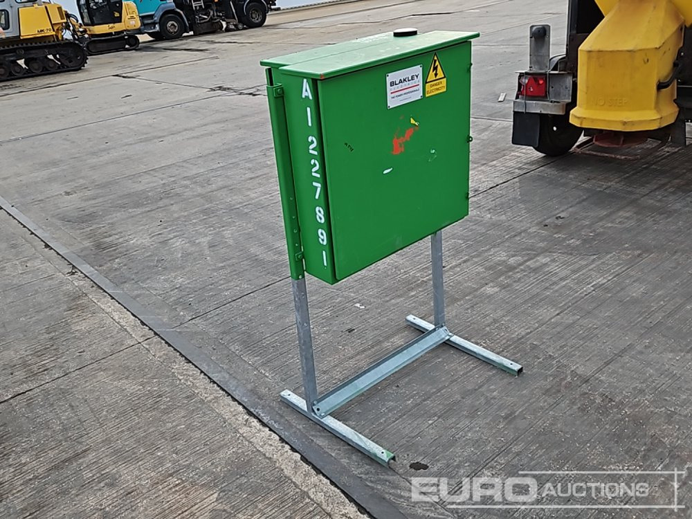 Blakley 400 Volt Distribution Board - Строительное оборудование: фото 3 Blakley 400 Volt Distribution Board - Строительное оборудование: фото 3