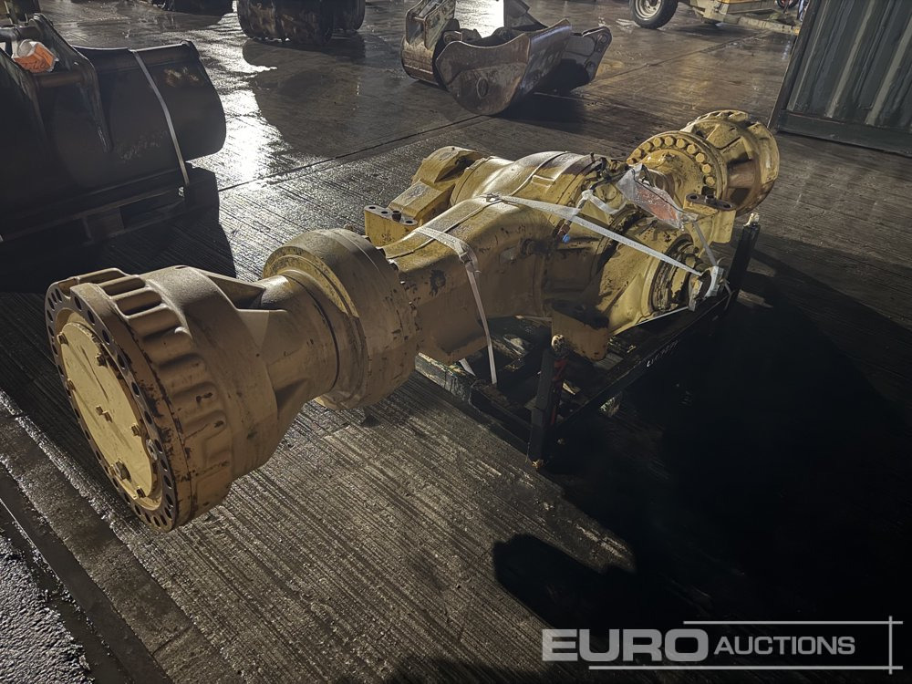 CAT Drive Axle - Строительное оборудование: фото 1 CAT Drive Axle - Строительное оборудование: фото 1