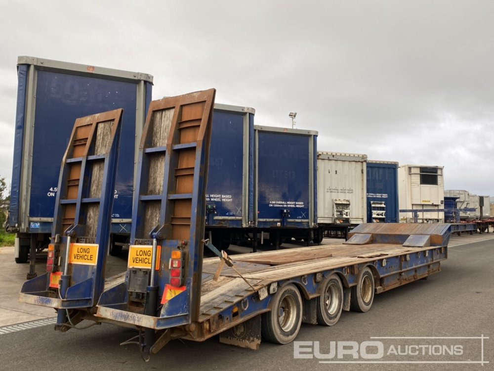 Chieftain Tri Axle Step Frame Low Loader Trailer, Hydraulic Ramps, Neck Ramps - Низкорамный полуприцеп: фото 4 Chieftain Tri Axle Step Frame Low Loader Trailer, Hydraulic Ramps, Neck Ramps - Низкорамный полуприцеп: фото 4