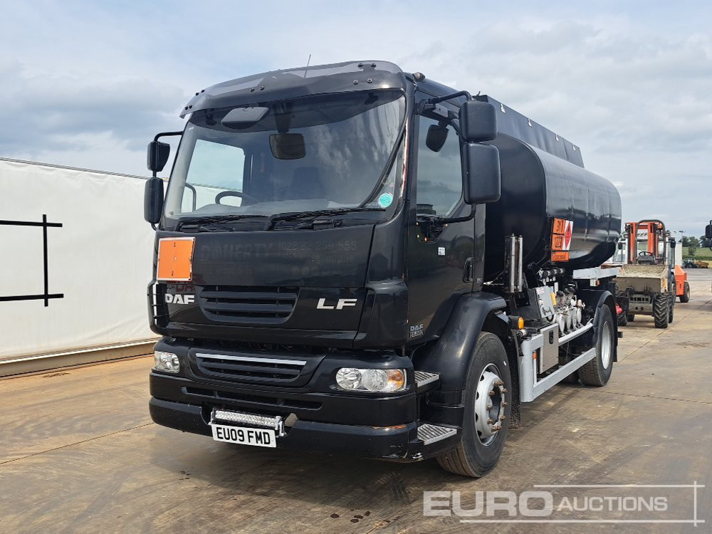 DAF LF55.220 - Грузовик-цистерна: фото 1 DAF LF55.220 - Грузовик-цистерна: фото 1