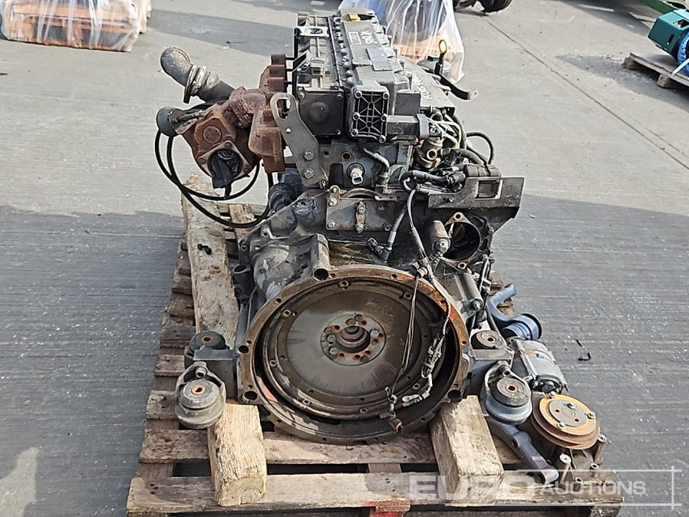 Deutz 6 Cylinder Engine (Spares) - Двигатель: фото 4 Deutz 6 Cylinder Engine (Spares) - Двигатель: фото 4