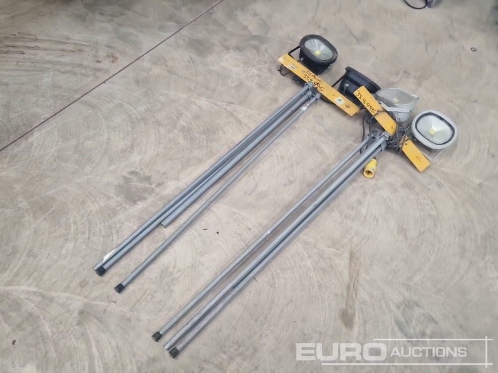 Elite LED Tripod Work Lights (2 of) - Строительное оборудование: фото 1 Elite LED Tripod Work Lights (2 of) - Строительное оборудование: фото 1