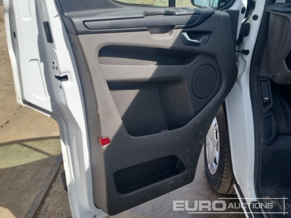 Фургон 2021 Ford Transit Custom 300: фото 20
