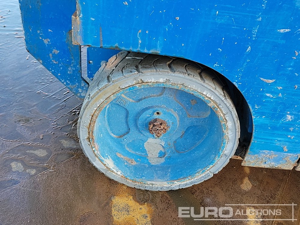 Ножничный подъемник Genie GS2632: фото 11