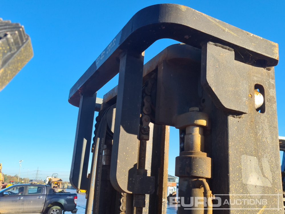 Вилочный погрузчик H30D Diesel Forklift, 3 Stage Free Lift Mast, Side Shift, Forks: фото 19 Вилочный погрузчик H30D Diesel Forklift, 3 Stage Free Lift Mast, Side Shift, Forks: фото 19