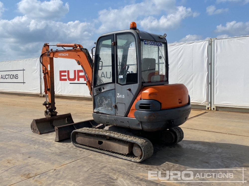 Hitachi ZX30 - Мини-экскаватор: фото 3 Hitachi ZX30 - Мини-экскаватор: фото 3