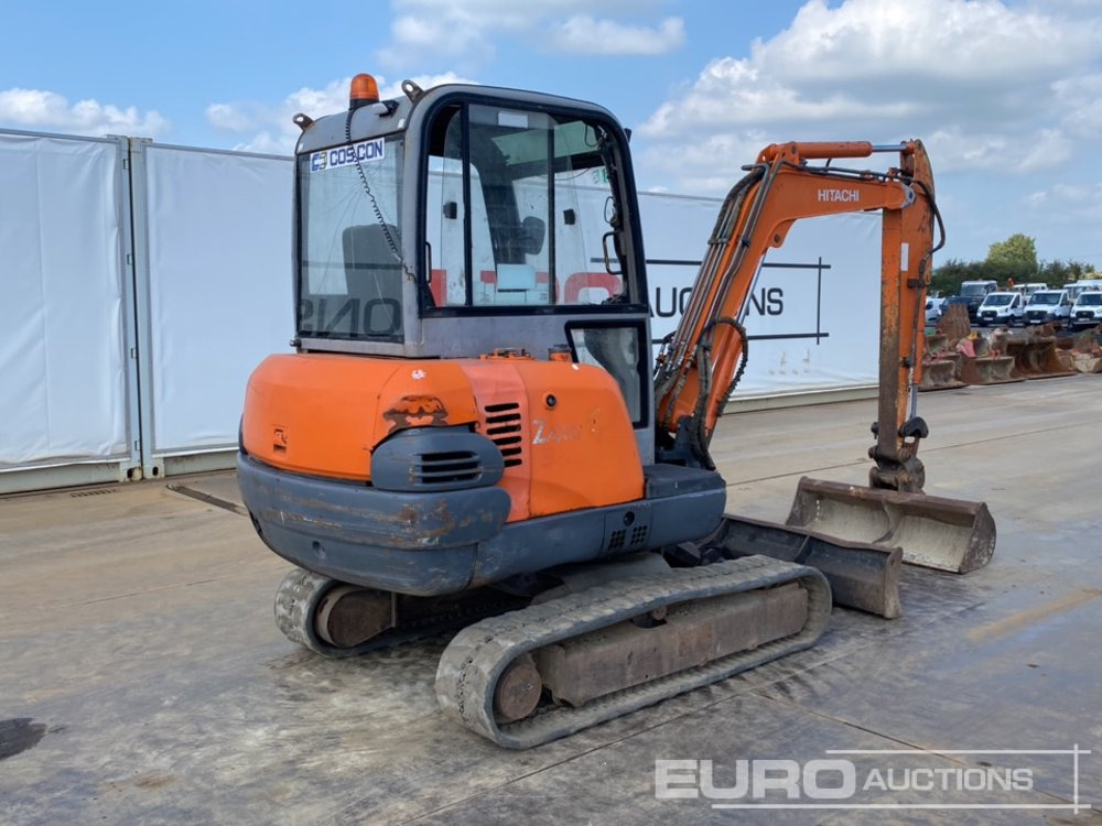 Hitachi ZX30 - Мини-экскаватор: фото 5 Hitachi ZX30 - Мини-экскаватор: фото 5