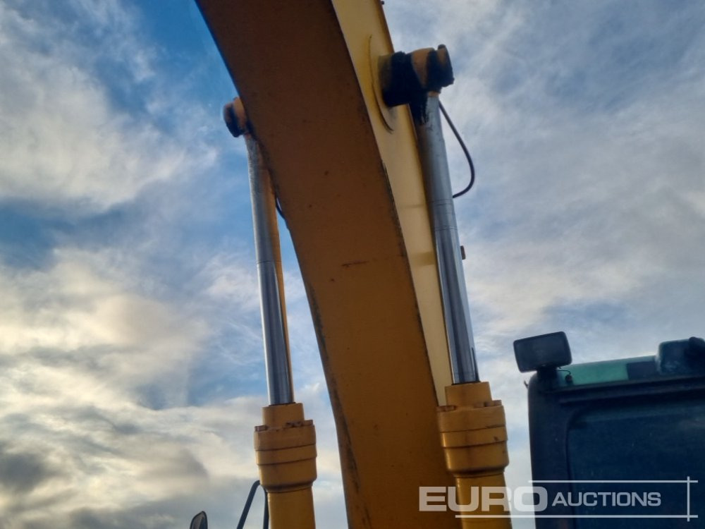 Гусеничный экскаватор JCB JS160LC: фото 16