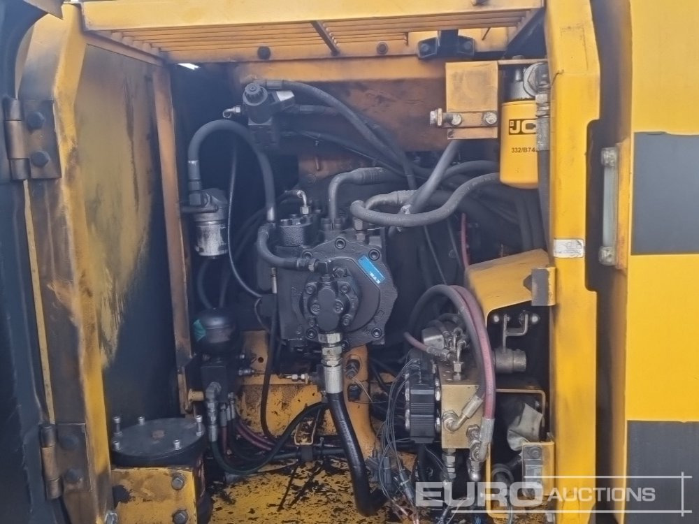 Гусеничный экскаватор JCB JS160LC: фото 25