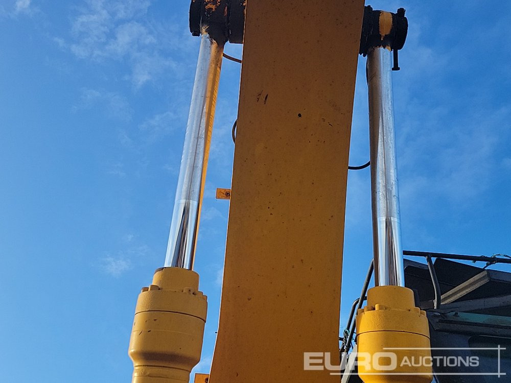 Гусеничный экскаватор JCB JS160LC: фото 20