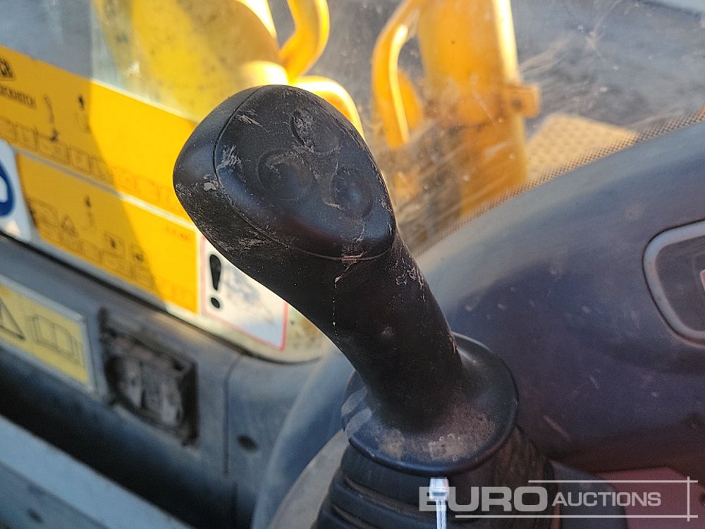Гусеничный экскаватор JCB JS160LC: фото 47