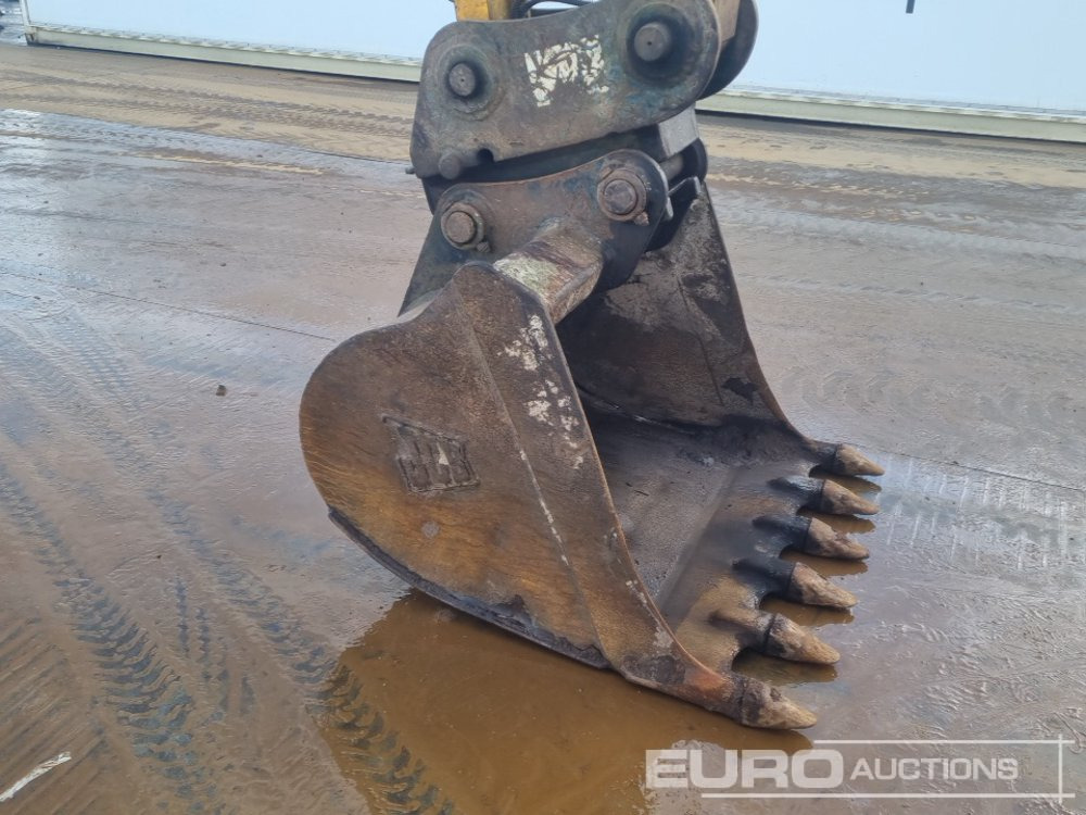 Гусеничный экскаватор JCB JS160LC: фото 22