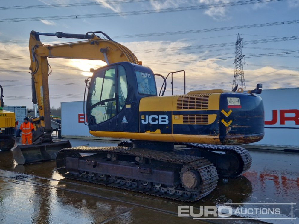 JCB JS220LC - Гусеничный экскаватор: фото 3 JCB JS220LC - Гусеничный экскаватор: фото 3
