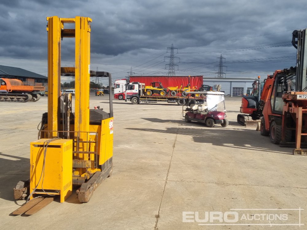 Jungheinrich Electric Side Loader Forklift, 3 Stage Free Lift Mast, Forks, Charger (Flat Battery) - Вилочный погрузчик: фото 5 Jungheinrich Electric Side Loader Forklift, 3 Stage Free Lift Mast, Forks, Charger (Flat Battery) - Вилочный погрузчик: фото 5