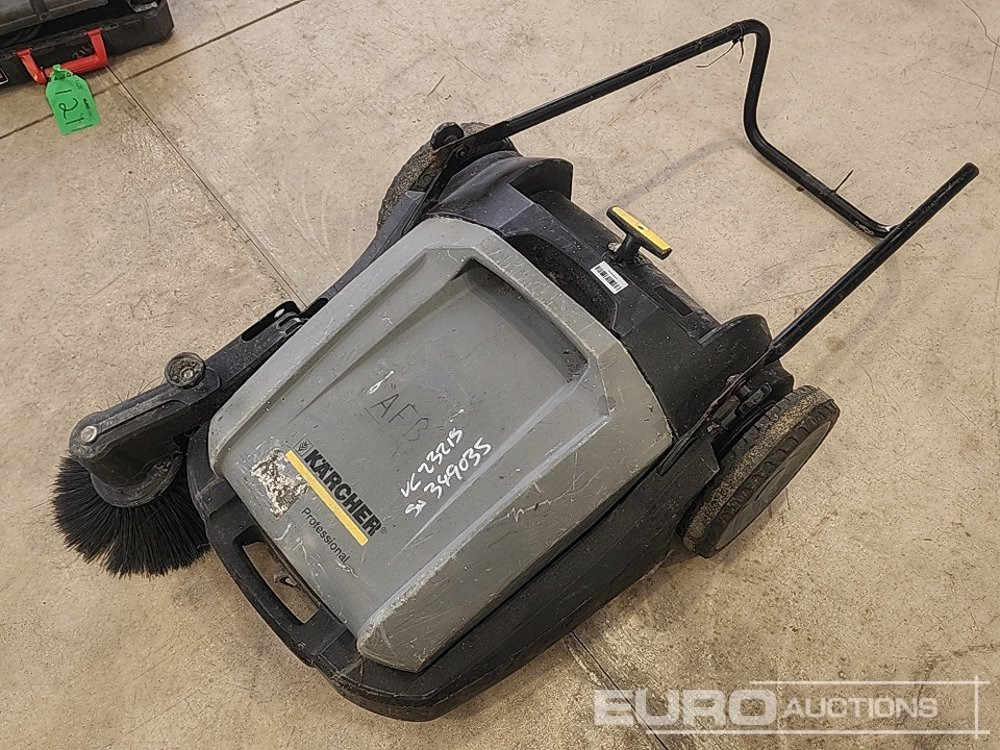 Karcher Professional Pedestrian Sweeper - Строительное оборудование: фото 1 Karcher Professional Pedestrian Sweeper - Строительное оборудование: фото 1