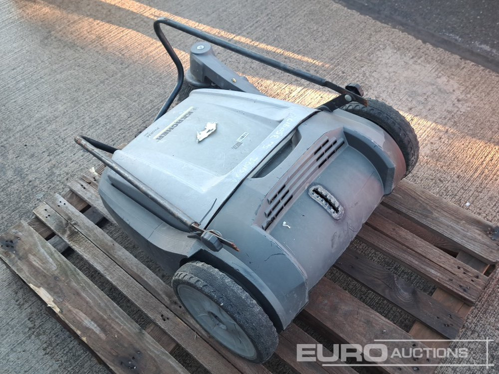 Karcher Prokm 400 Pedestrian Sweeper - Строительное оборудование: фото 2 Karcher Prokm 400 Pedestrian Sweeper - Строительное оборудование: фото 2