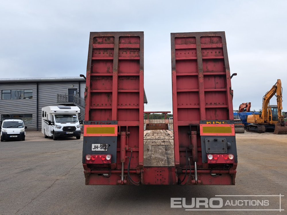King GTS44 Tri Axle Step Frame Low Loader Trailer, Hydraulic Ramps, Neck Ramps - Низкорамный полуприцеп: фото 4 King GTS44 Tri Axle Step Frame Low Loader Trailer, Hydraulic Ramps, Neck Ramps - Низкорамный полуприцеп: фото 4