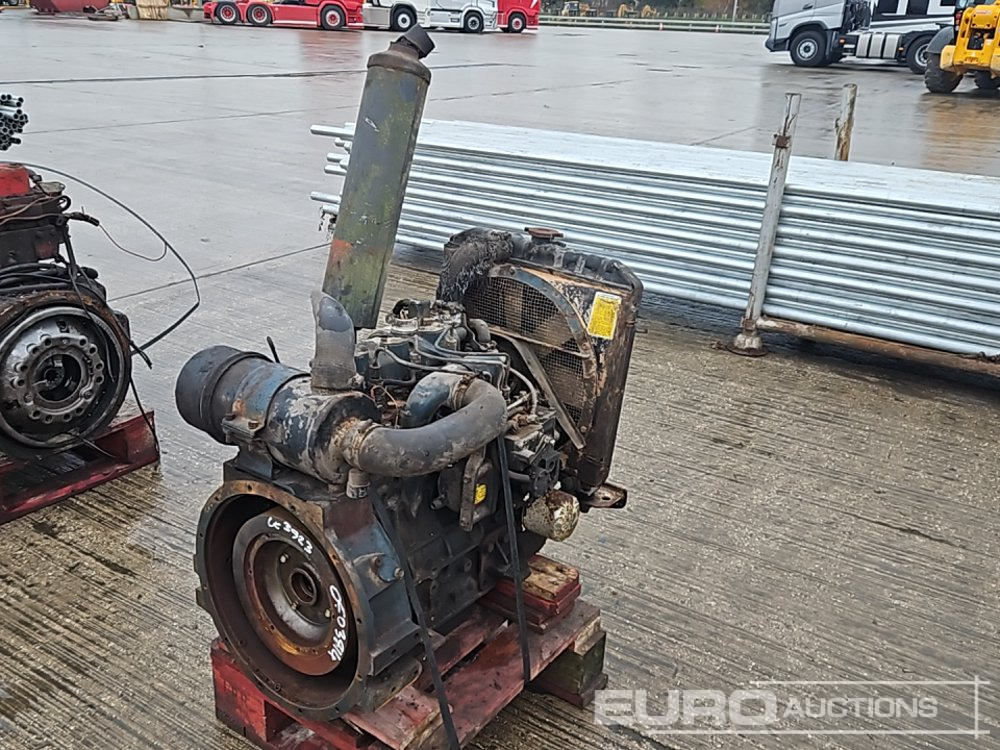 Kubota 3 Cylinder Engine - Двигатель: фото 1 Kubota 3 Cylinder Engine - Двигатель: фото 1