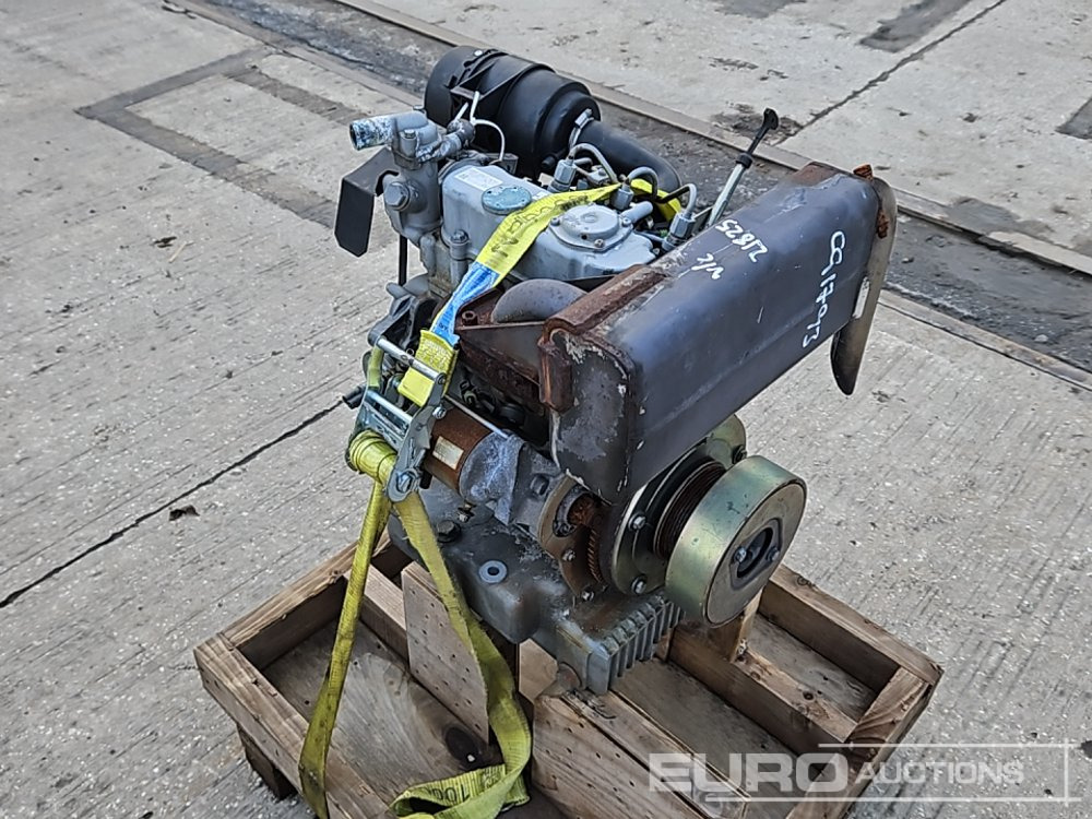 Kubota 3 Cylinder Engine - Двигатель: фото 1 Kubota 3 Cylinder Engine - Двигатель: фото 1