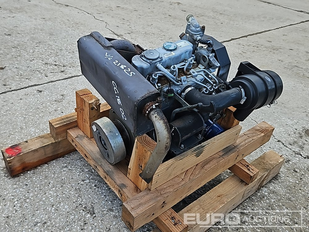 Kubota 3 Cylinder Engine - Двигатель: фото 1 Kubota 3 Cylinder Engine - Двигатель: фото 1