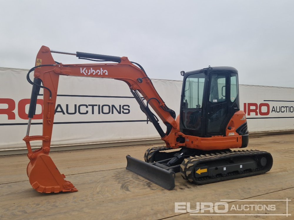 Kubota U55-4 - Мини-экскаватор: фото 1 Kubota U55-4 - Мини-экскаватор: фото 1