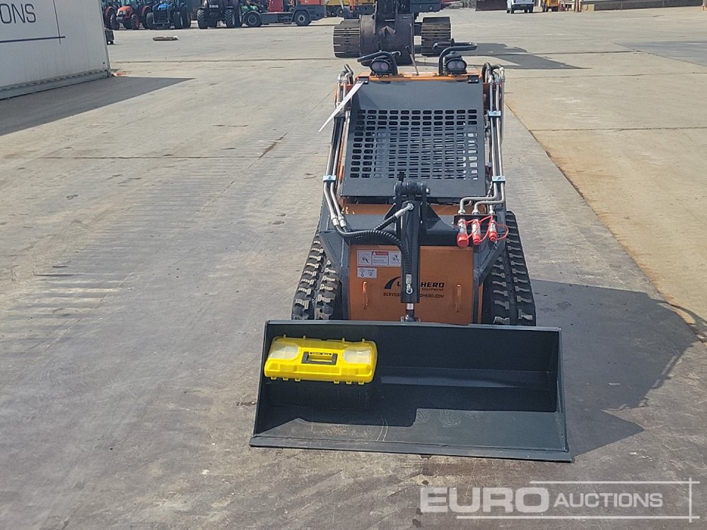 Мини-погрузчик с бортовым поворотом Landhero LDH-HT380: фото 8