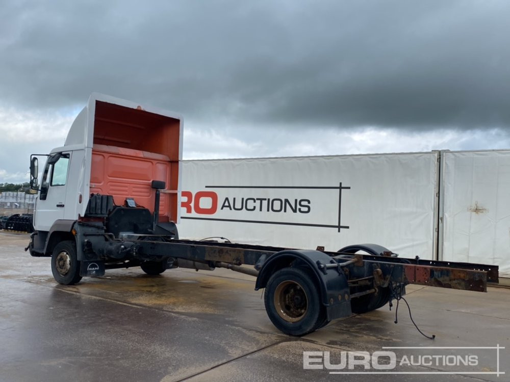 MAN 4x2 Chassis & Cab, Manual Gearbox - Грузовик-шасси: фото 3 MAN 4x2 Chassis & Cab, Manual Gearbox - Грузовик-шасси: фото 3