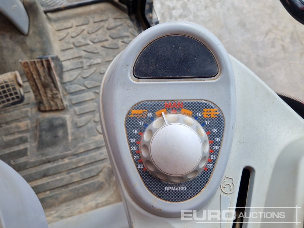 Трактор Massey Ferguson 6480: фото 37