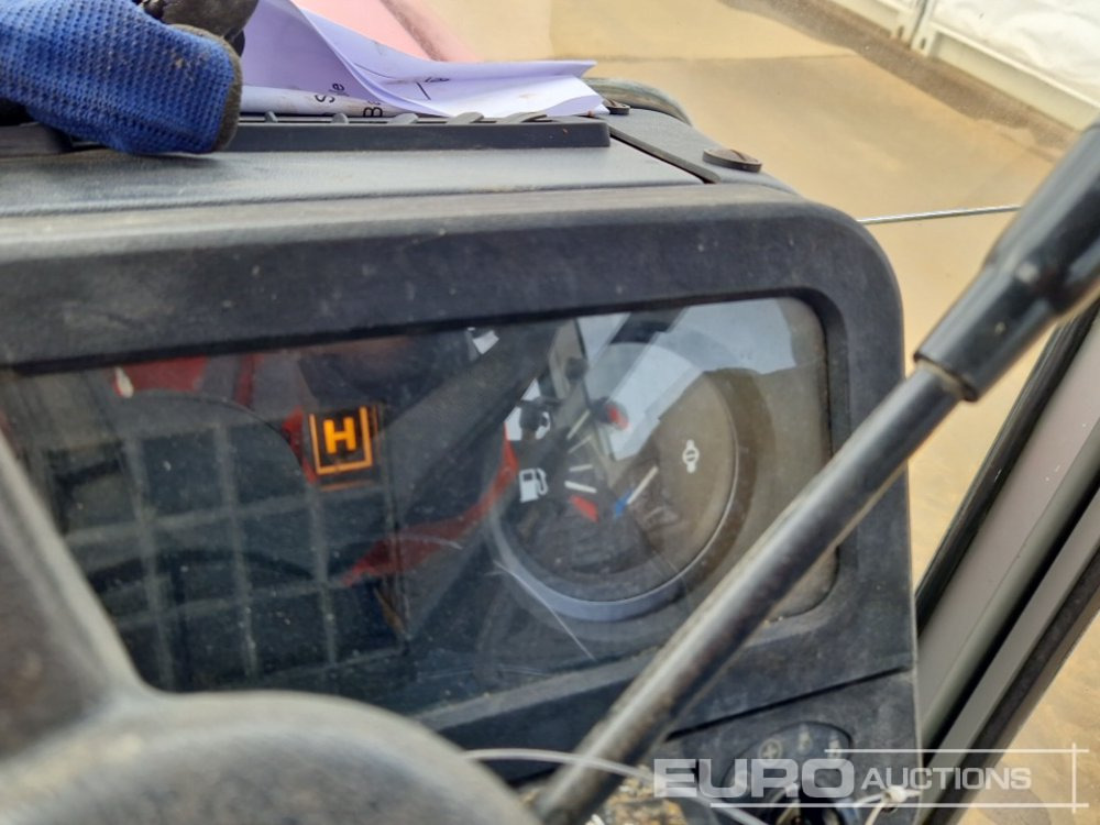 Трактор Massey Ferguson MF390: фото 43